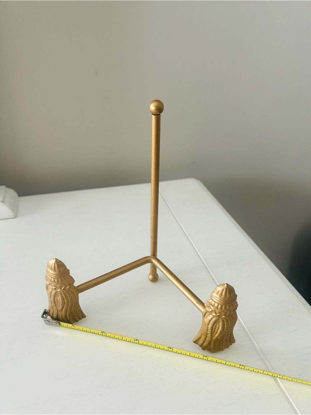 Gold Decorative Display Stand Frame Holder with Tassels - Picture 3 of 4